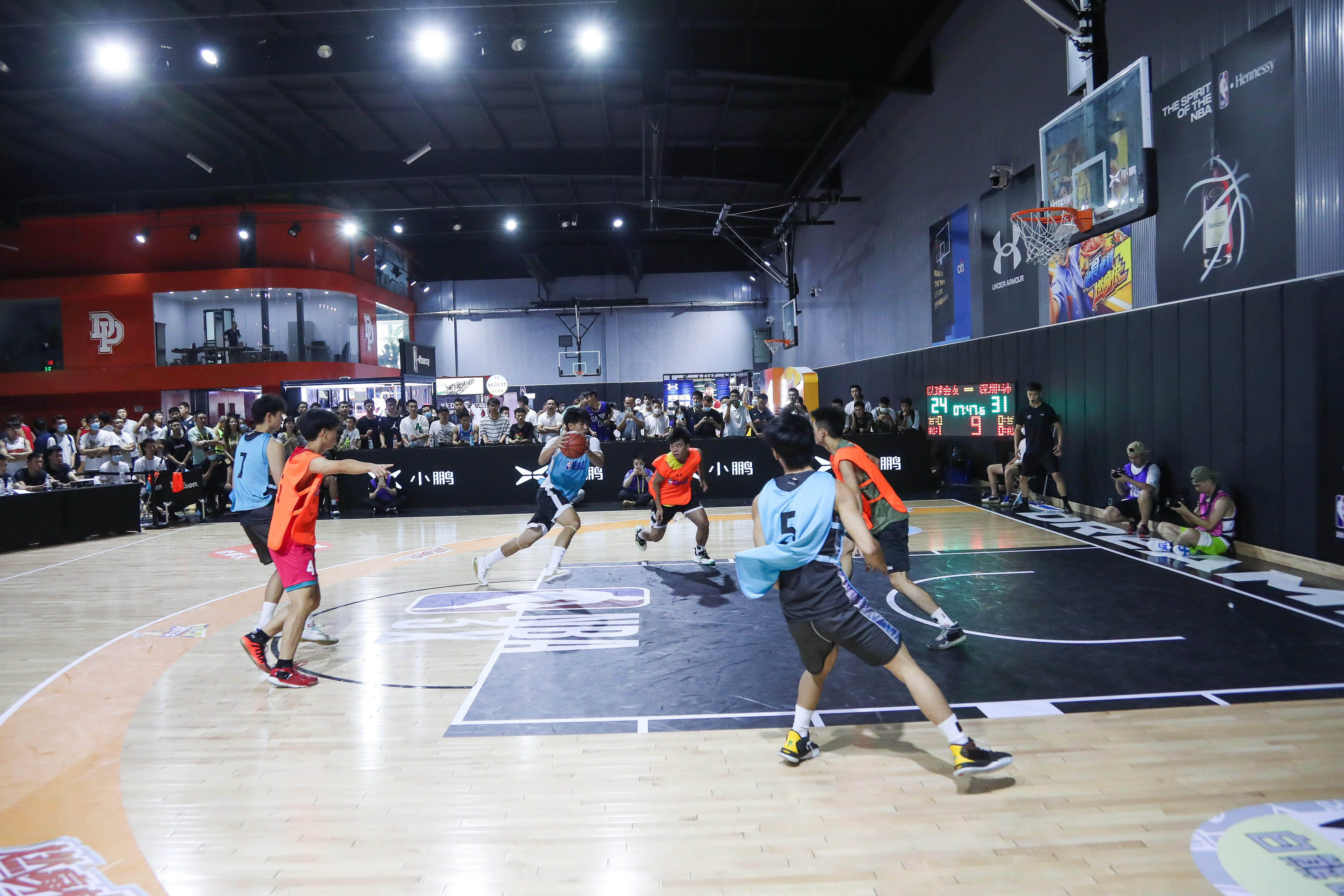 高速候车活动抱索器4